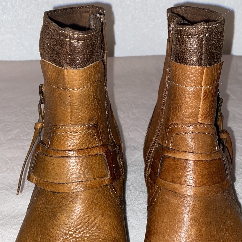 Clarks Boots - Picture 5 of 11